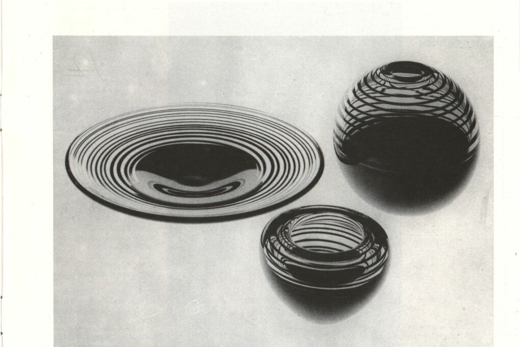 Miloš Jelínek – měděné reliéfy, Jan Beránek – sklo